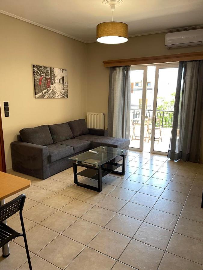 John'S Apartments Каристос Екстериор снимка
